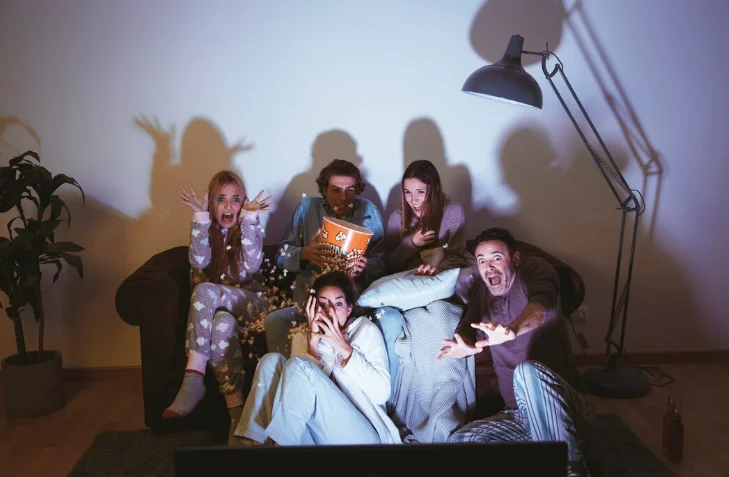 Почему кажется, что покупка фильма дешевле — и где ошибка