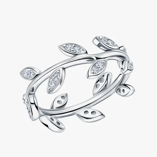 Серебряное кольцо с фианитами