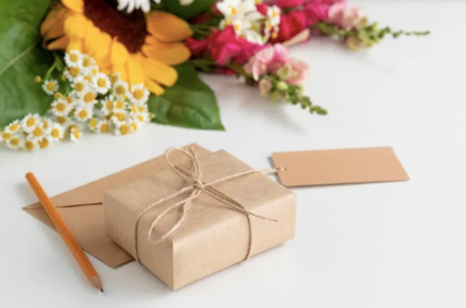 Подарки для комфорта: канцелярия, спорт, уют